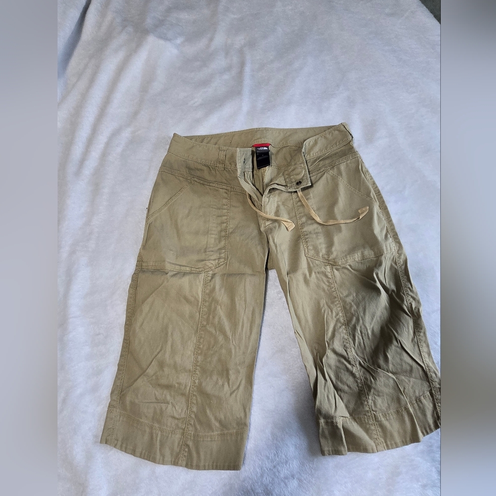 The North Face Tan Capris Lightweight Relaxed Fit Womens 8